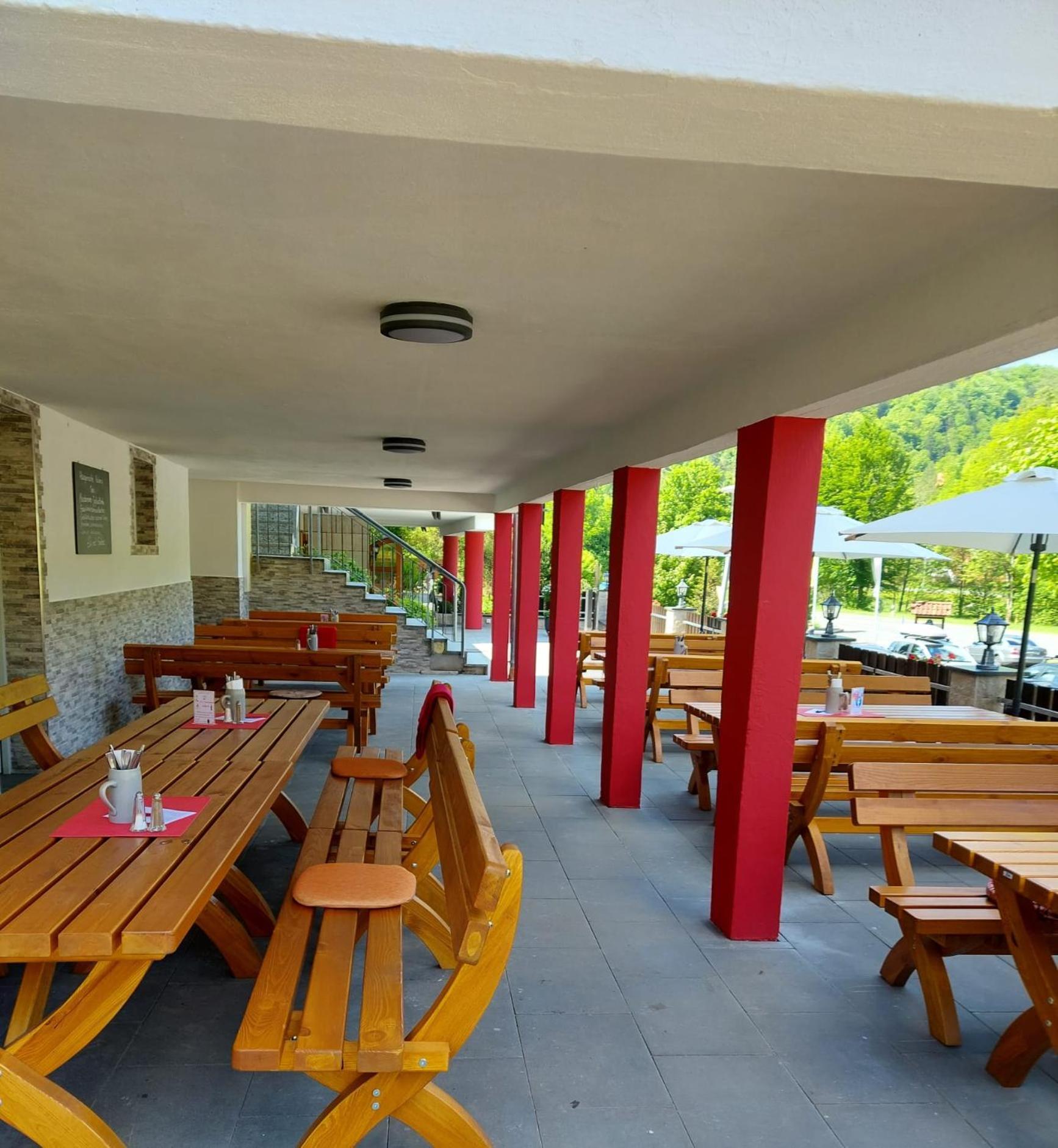 Hotel Landgasthof Frankenstern Goessweinstein Eksteriør bilde