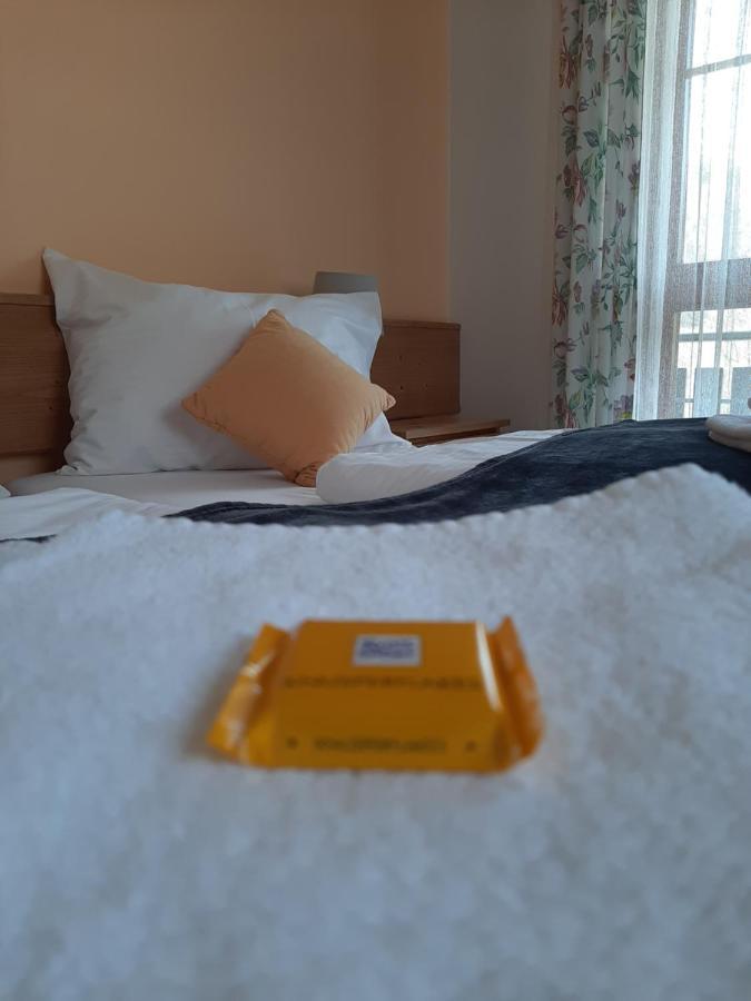 Hotel Landgasthof Frankenstern Goessweinstein Eksteriør bilde