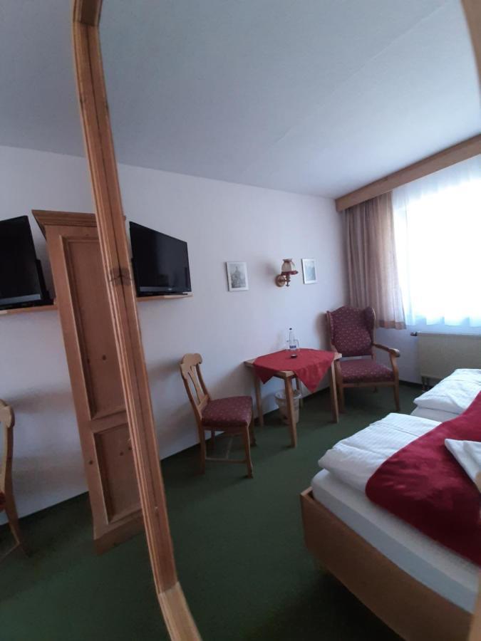 Hotel Landgasthof Frankenstern Goessweinstein Eksteriør bilde