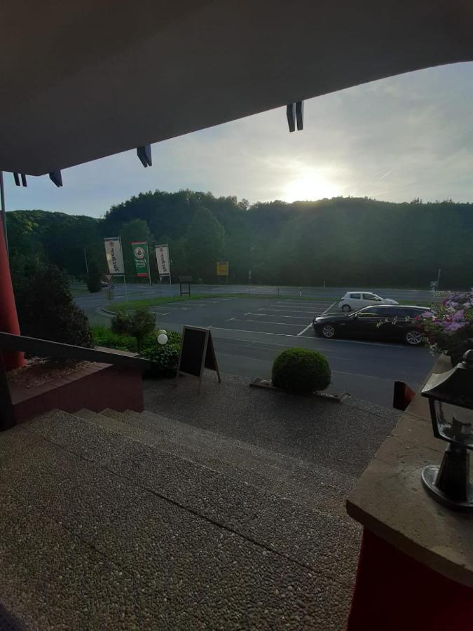 Hotel Landgasthof Frankenstern Goessweinstein Eksteriør bilde